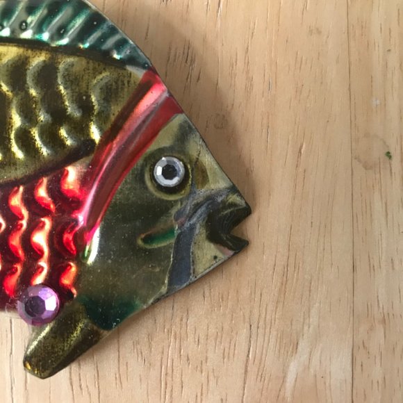 Fish Pin Brooch Handmade Whimsical  Vintage Beach - Picture 7 of 8